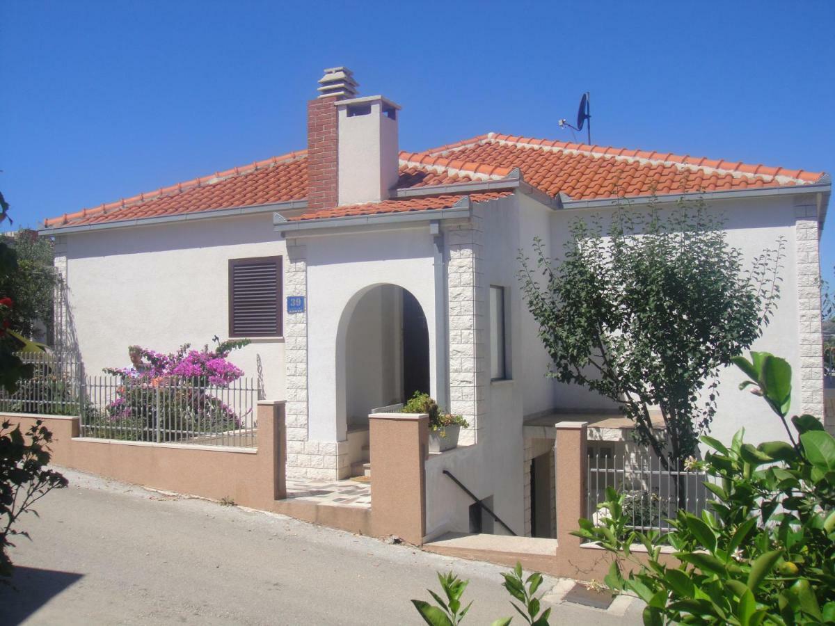 Willa Ferienhaus Maria Trogir Zewnętrze zdjęcie