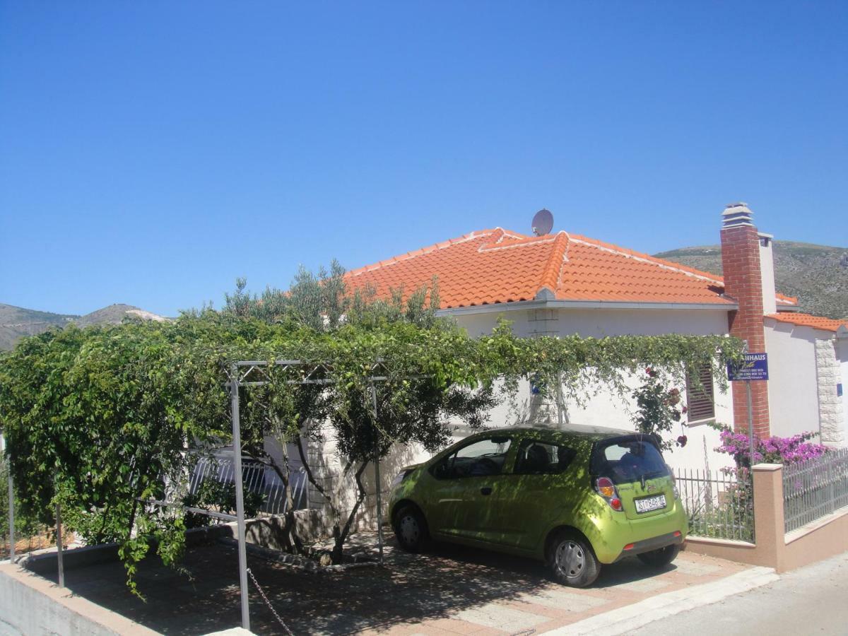 Willa Ferienhaus Maria Trogir Zewnętrze zdjęcie