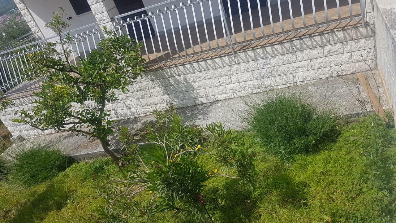Willa Ferienhaus Maria Trogir Zewnętrze zdjęcie