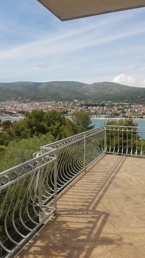 Willa Ferienhaus Maria Trogir Zewnętrze zdjęcie